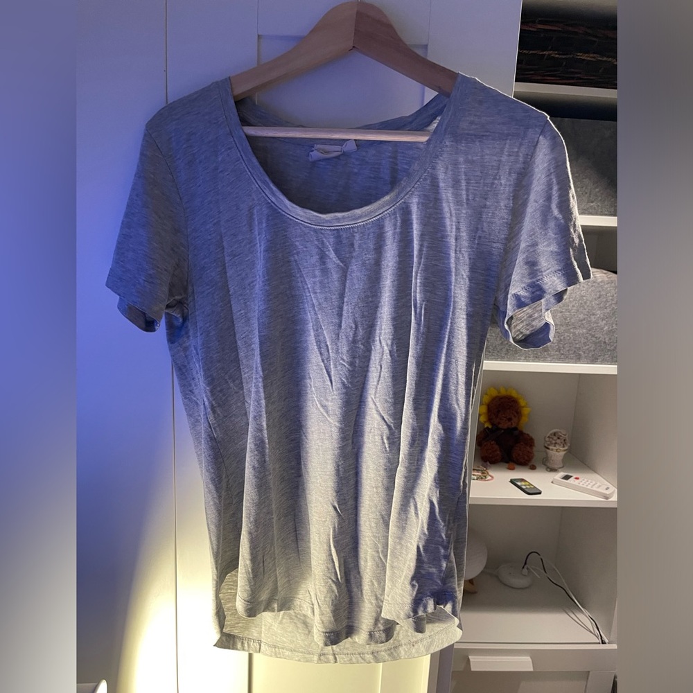 White crow tshirt medium